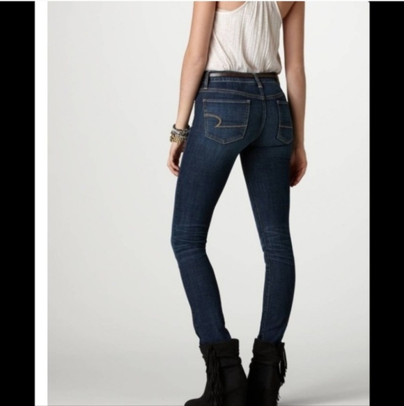 American Eagle 8 Short Stretch Skinny Jeans - Picture 3 of 13
